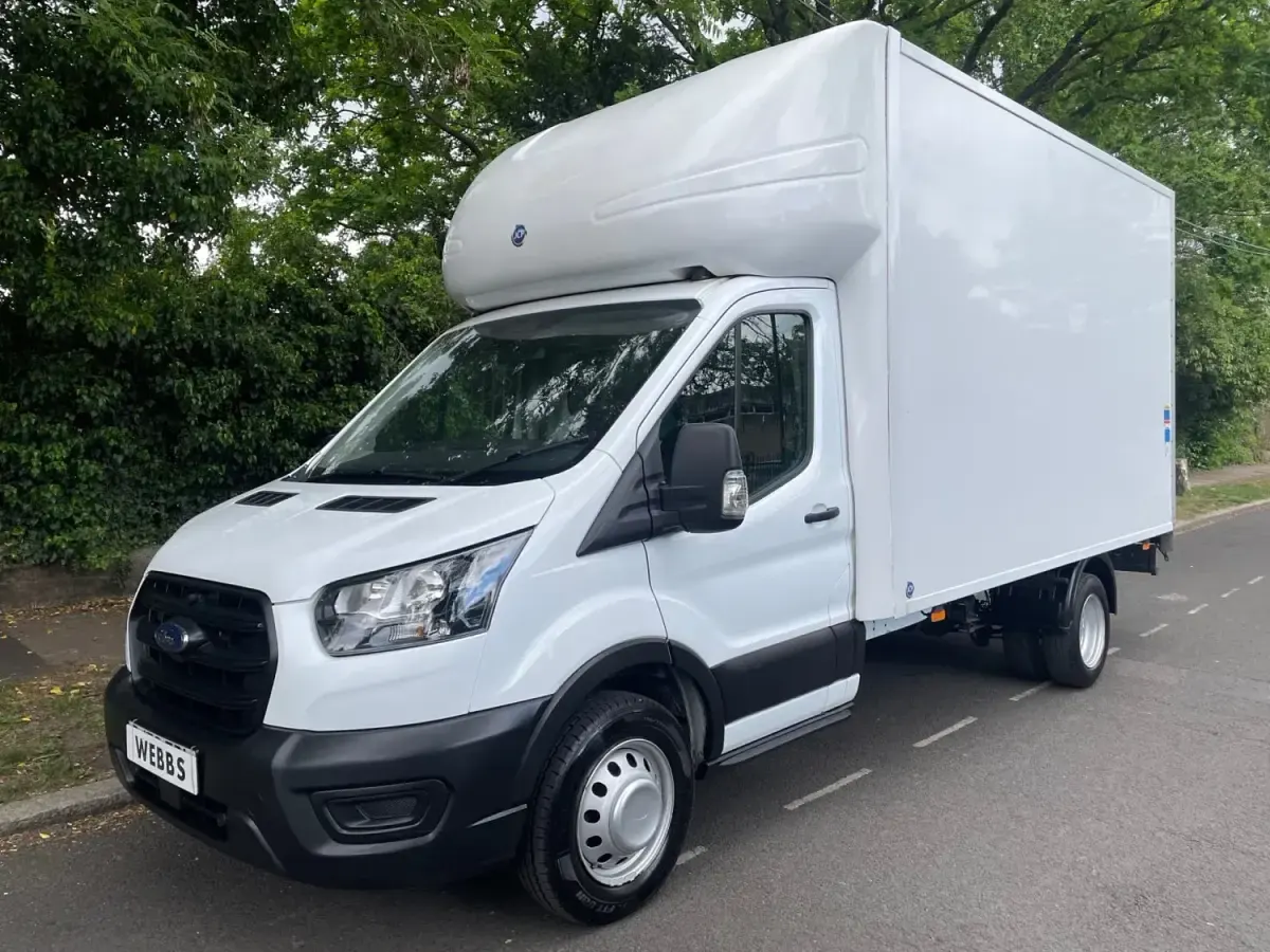 Usado Ford Transit 130 HP (95 kW) 2022 Branco Cabrios