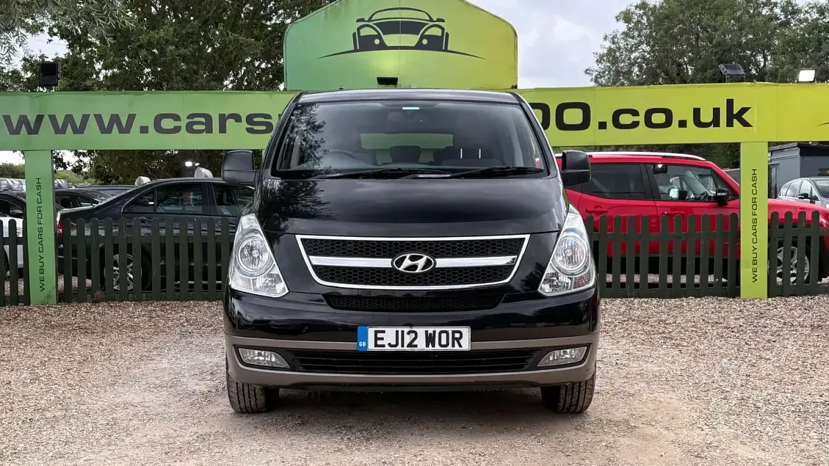Used Hyundai I800 Style 136 HP (100 kW) 2012 Black MPV