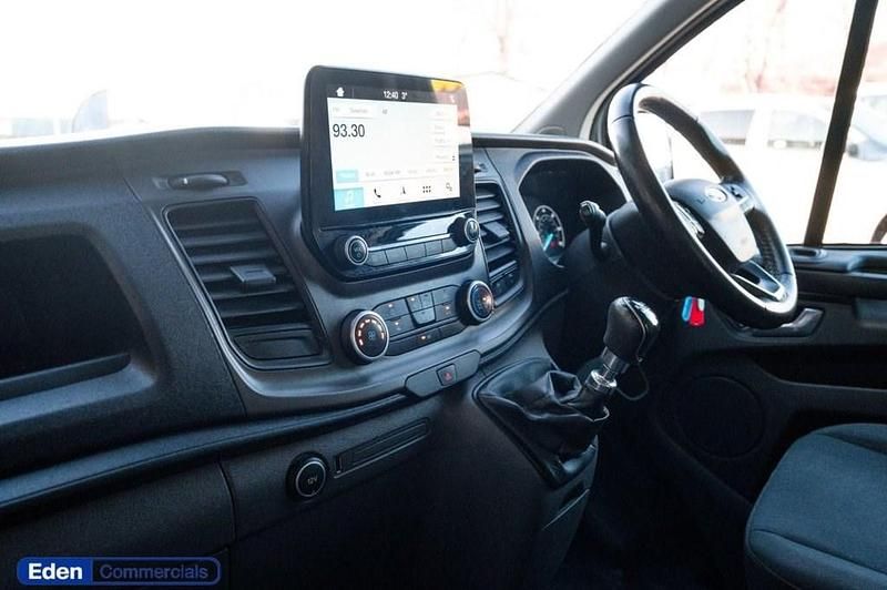 Used Ford Transit Custom Trend 105 HP (77 kW) 2019 White Van