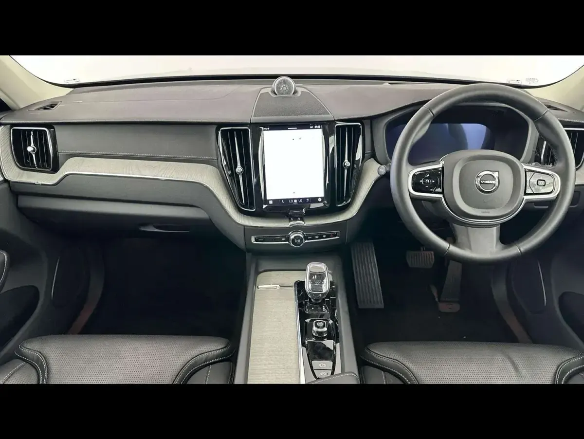 Used Volvo XC60 Ultra 2025 Silver SUV