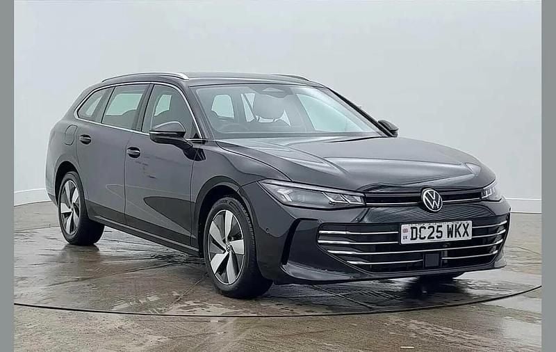 Black Used 2025 VW Passat Life Estate | £26,990 (Super price) - Image 1/4