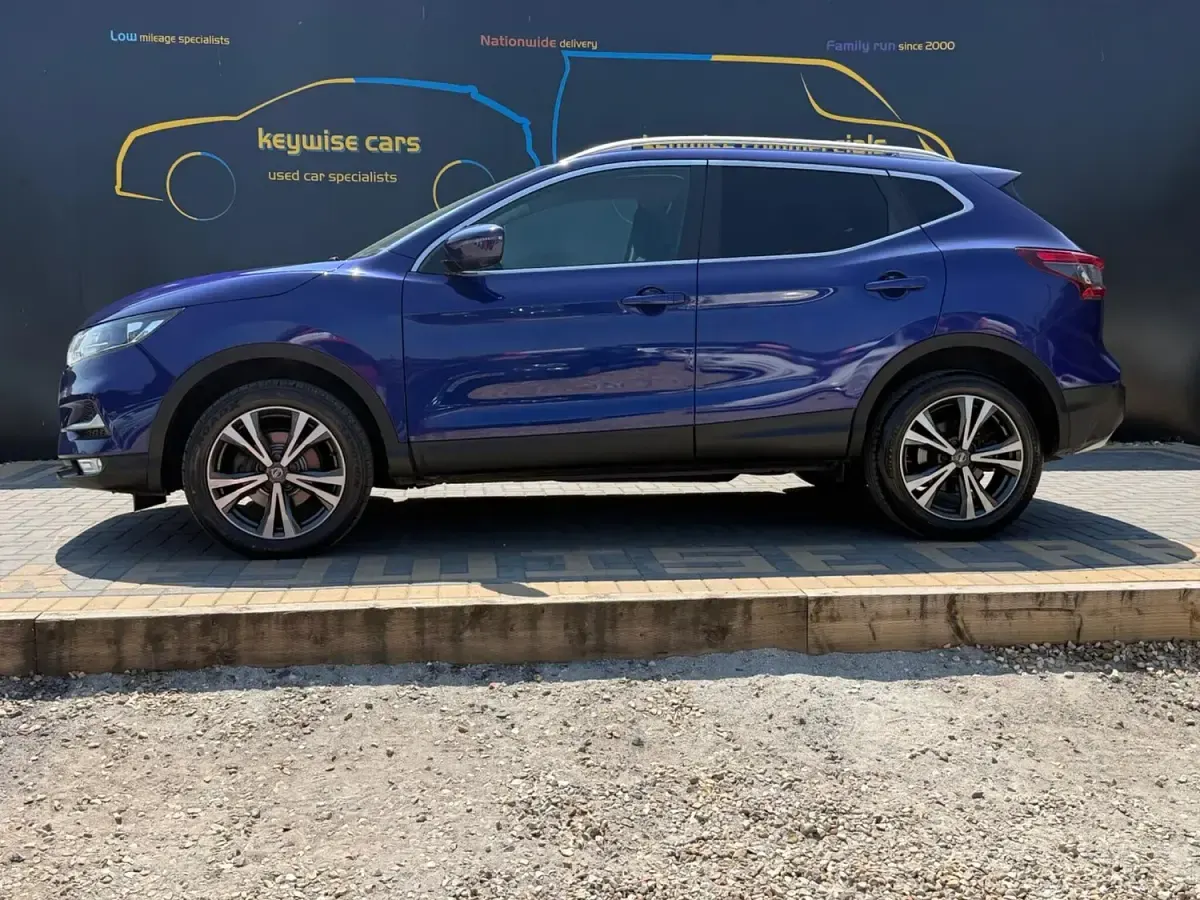 Used Nissan Qashqai N-Connecta 2018 Blue SUV