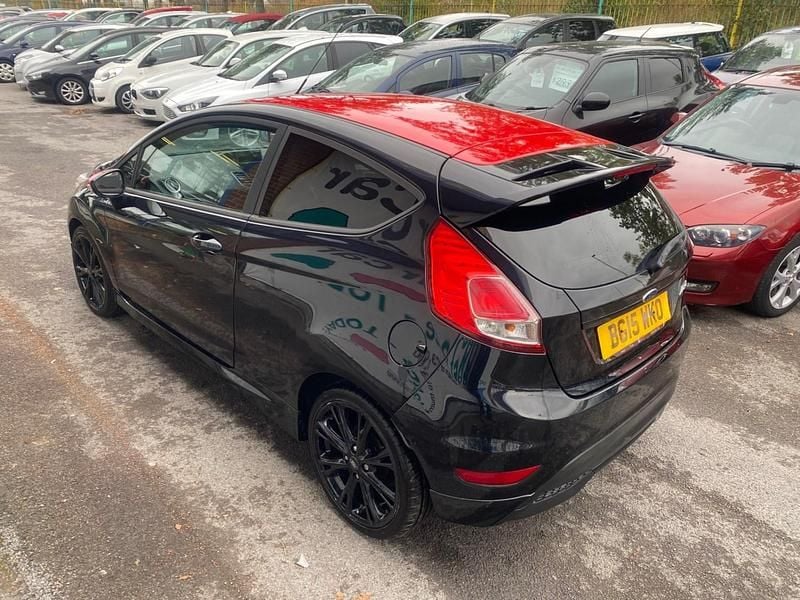 Used Ford Fiesta Zetec 140 HP (102 kW) 2015 Black Hatchback