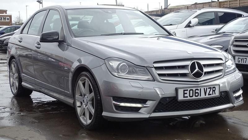 Begagnad Mercedes C250 Sport Edition 2011 Silver Sedan