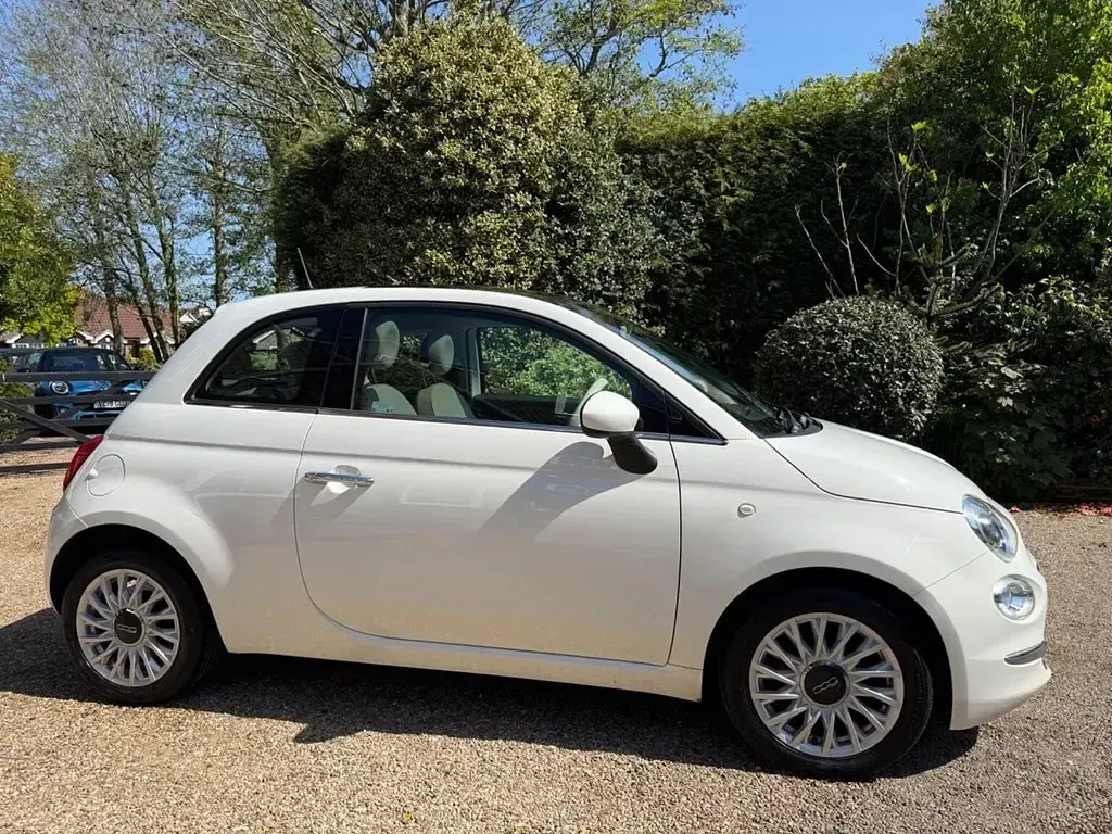 Used Fiat 500 Lounge 69 HP (50 kW) 2017 White Hatchback
