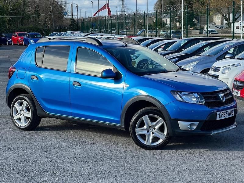 Gebraucht Dacia Sandero Ambiance 90 PS (66 kW) 2015 Blau Kleinwagen