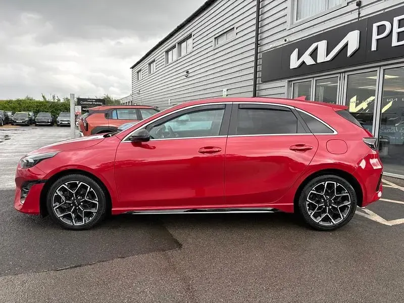 Used Kia Ceed GT-Line 138 HP (101 kW) 2025 Red Hatchback