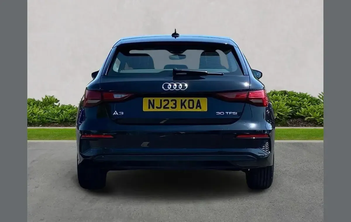 Used Audi A3 Advanced 110 HP (80 kW) 2023 Black Sedan