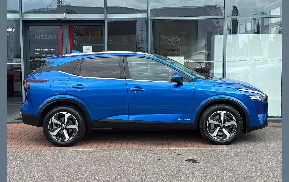 Used Nissan Qashqai N-Connecta 190 HP (139 kW) 2023 Blue SUV