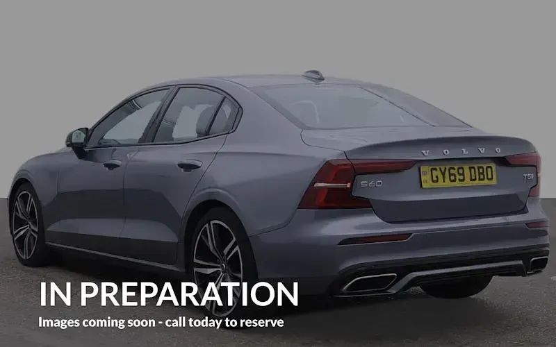 Used Volvo S60 R-Design 250 HP (183 kW) 2019 Sedan