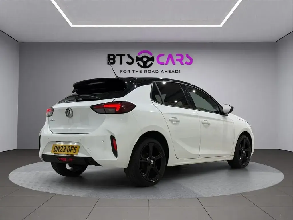 Used Vauxhall Corsa 75 HP (55 kW) 2023 White Hatchback