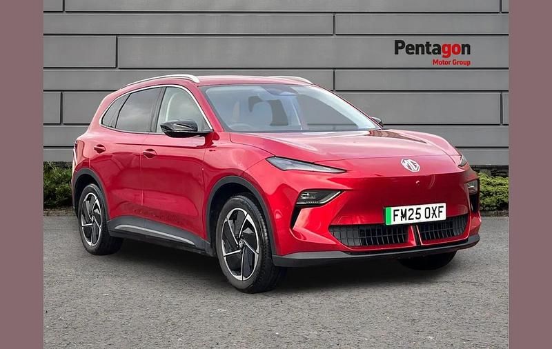 Used MG MG5 EV Trophy 169 kW (231 HP) 2025 Red Estate