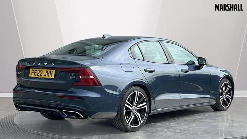 Used Volvo S60 R-Design 250 HP (183 kW) 2022 Blue Sedan