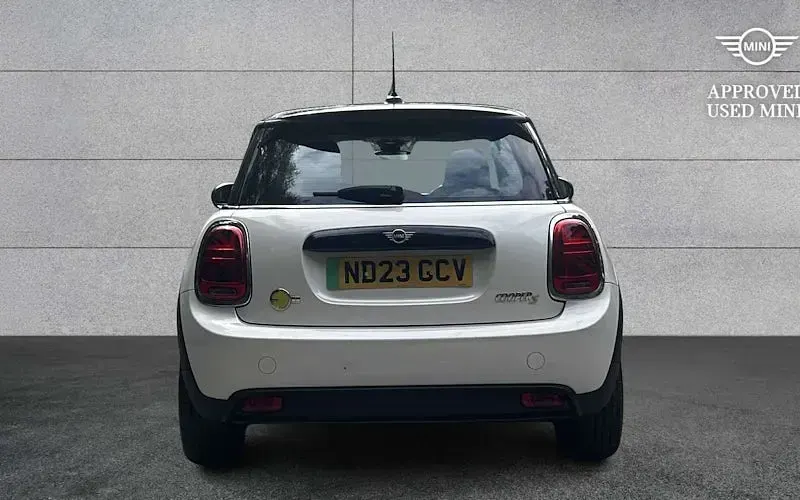 Used Mini Cooper S Level 1 135 kW (184 HP) 2023 Hatchback