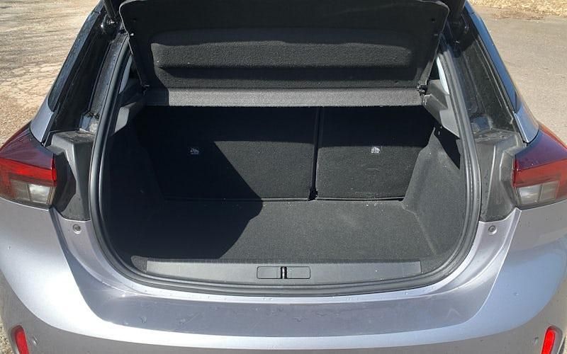Usado Vauxhall Corsa Elite 101 HP (74 kW) 2020 Cinzento Citadino
