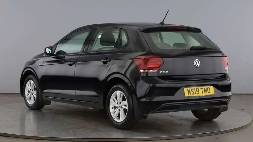 Used VW Polo SE 80 HP (58 kW) 2019 Black Hatchback