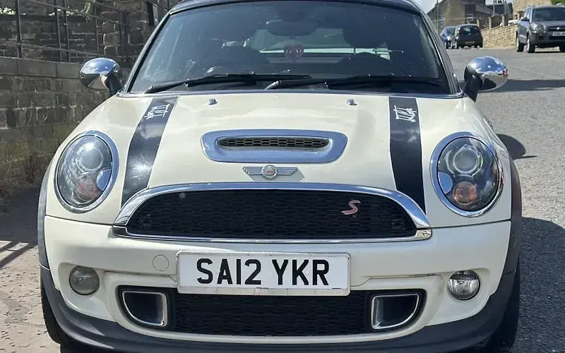 Used Mini Cooper S Coupé 143 HP (105 kW) 2015 White Coupe