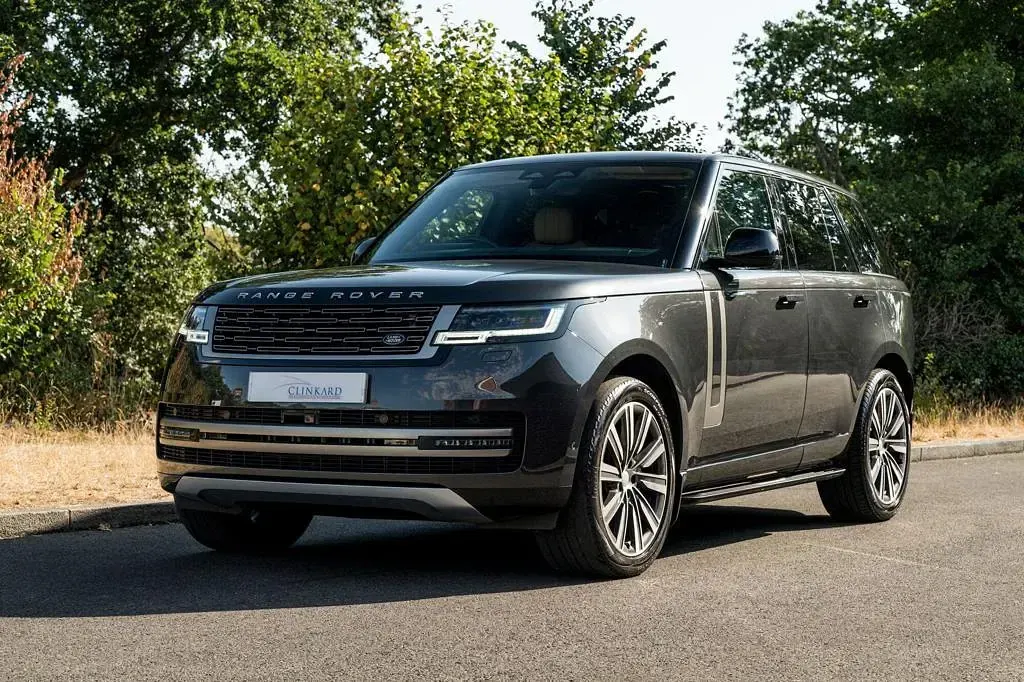 Used Land Rover Range Rover SE 2024 Grey SUV