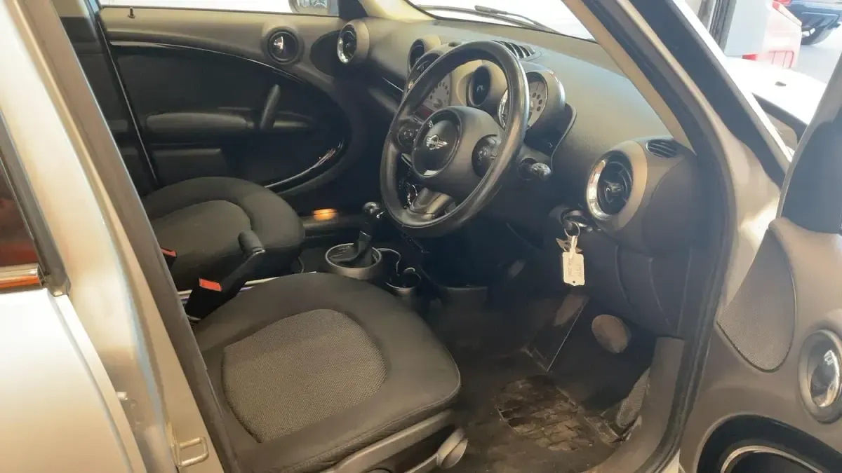 Used Mini Cooper D 112 HP (82 kW) 2012 Silver Hatchback