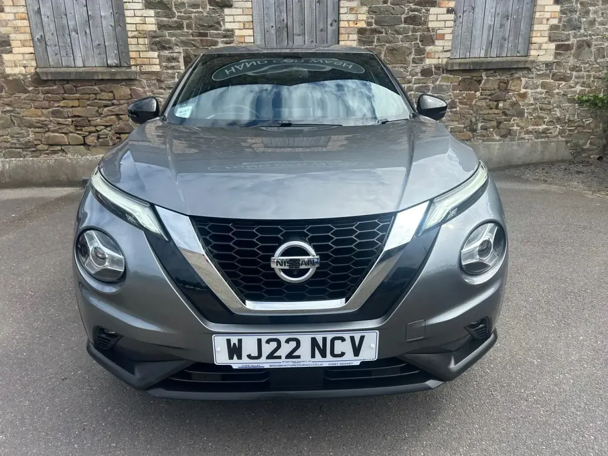 Usado Nissan Juke Tekna 2022 Gris SUV