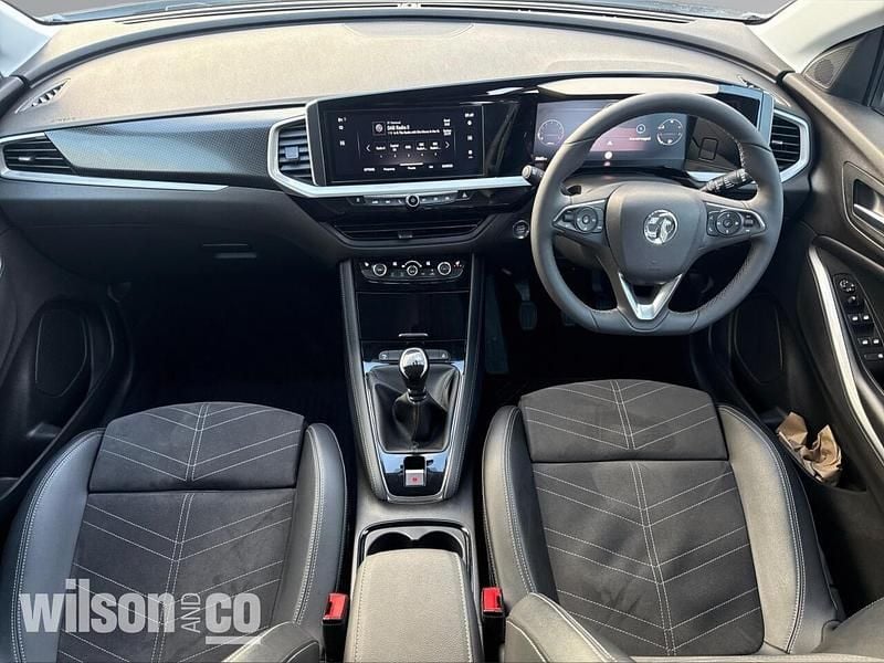 Used Vauxhall Grandland X Ultimate 130 HP (95 kW) 2024 White SUV