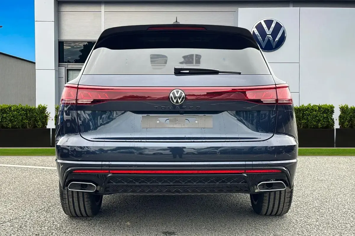 New VW Touareg Edition 286 HP (210 kW) 2026 Blue SUV