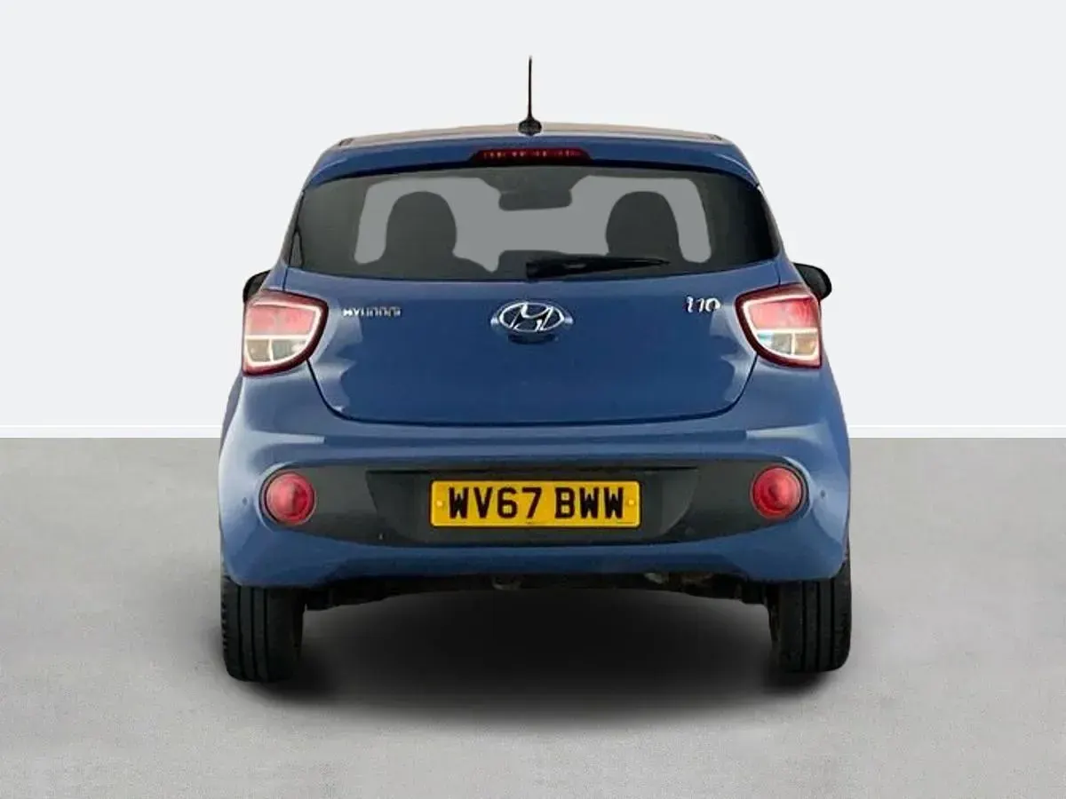 Used Hyundai i10 Premium SE 87 HP (63 kW) 2017 Blue Hatchback