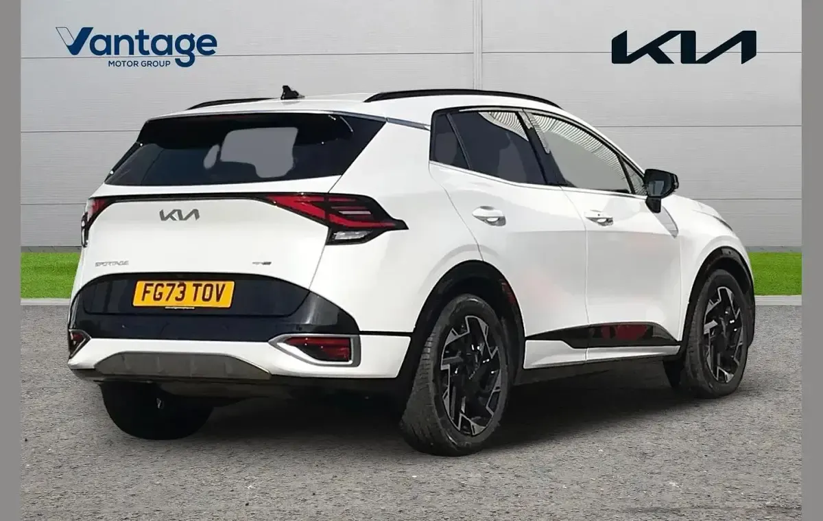 Used Kia Sportage GT-Line 147 HP (108 kW) 2023 White SUV