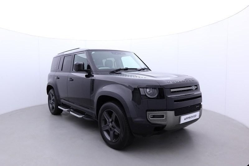 Usado Land Rover Defender SE Dynamic 245 HP (180 kW) 2023 Preto SUV