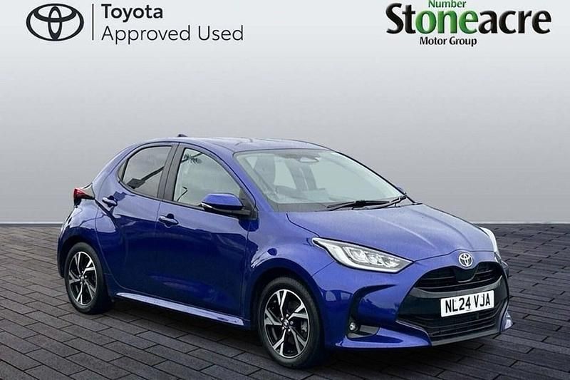 Used Toyota Yaris Hybrid Design 116 HP (85 kW) 2024