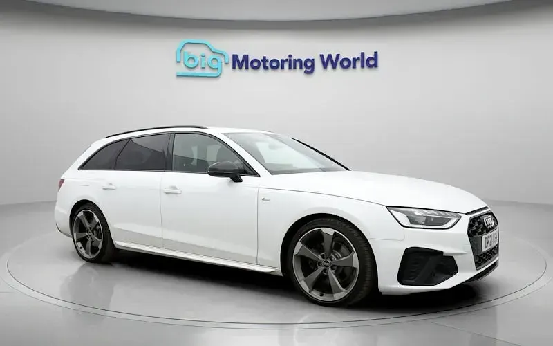 Used Audi A4 Black Edition 150 HP (110 kW) 2021 White Estate
