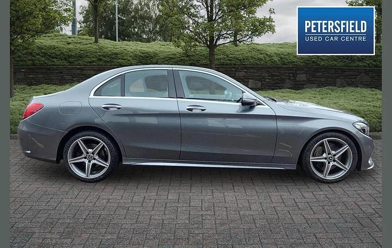 Used Mercedes C250 AMG Line Premium Plus 200 HP (147 kW) 2018 Grey Sedan