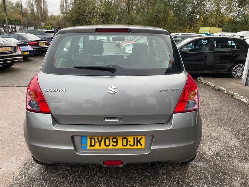 Usado Suzuki Swift GLX 102 HP (75 kW) 2009 Cinzento Citadino