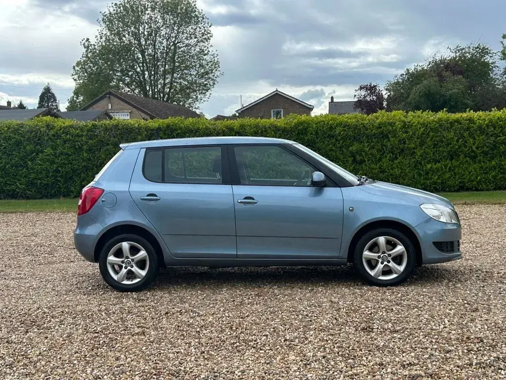 Used Skoda Fabia SE 90 HP (66 kW) 2012 Grey Hatchback