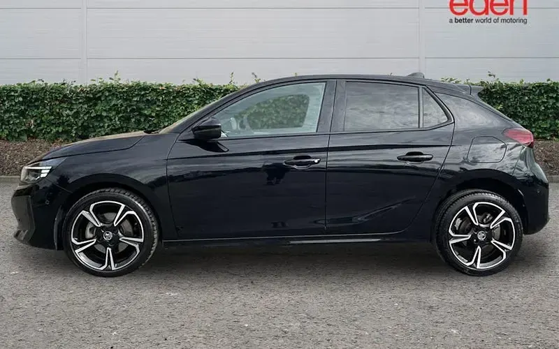 Used Vauxhall Corsa Ultimate 101 HP (74 kW) 2025 Black Hatchback