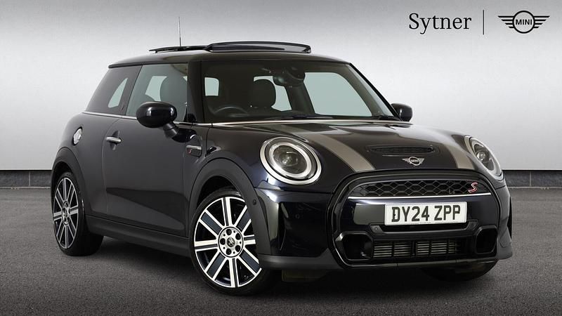 Black Used 2024 Mini Cooper S Exclusive Hatchback | £24,500 (Fair price) - Image 1/4