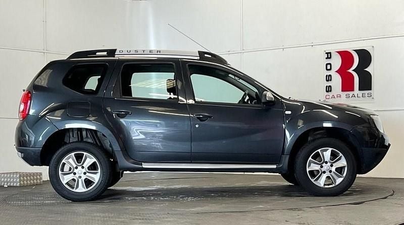 Used Dacia Duster Lauréate 110 HP (80 kW) 2015 Grey SUV