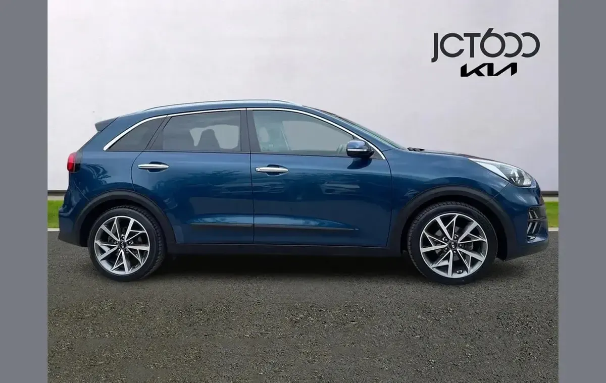 Used Kia Niro 141 HP (103 kW) 2021 Blue SUV
