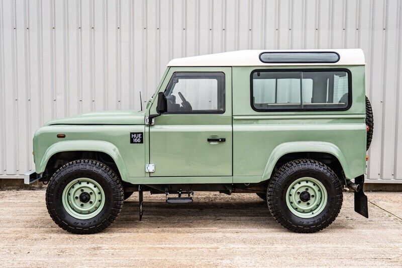 Blue Used 2010 Land Rover Defender Heritage SUV | £34,990 (Good price) - Image 1/4