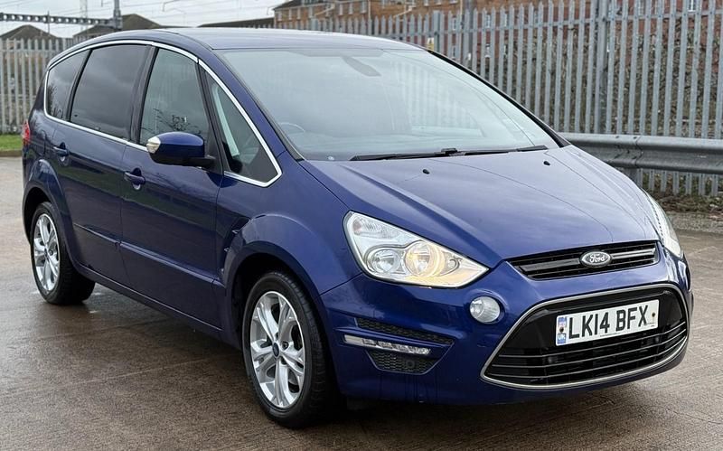 Used Ford S-MAX Titanium 140 HP (102 kW) 2014 Blue MPV