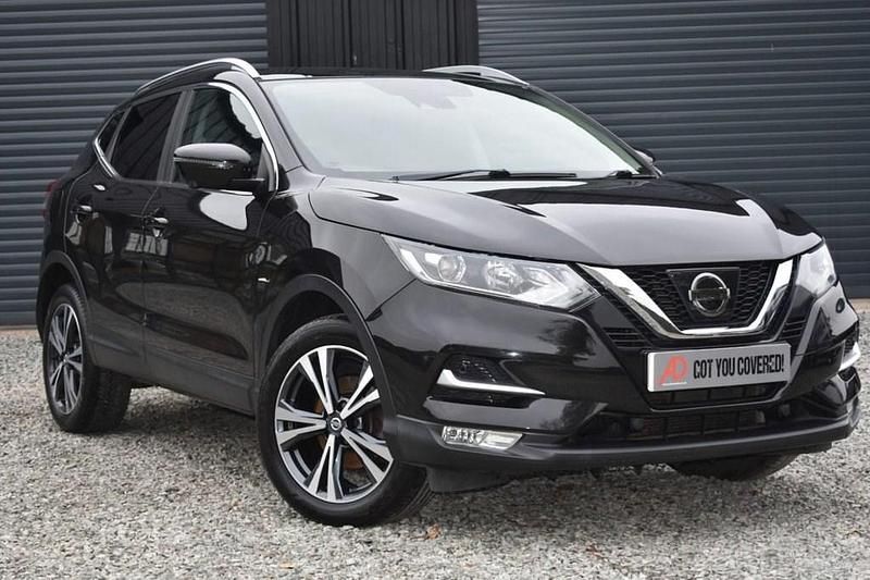 Used Nissan Qashqai N-Connecta 2017 Black SUV