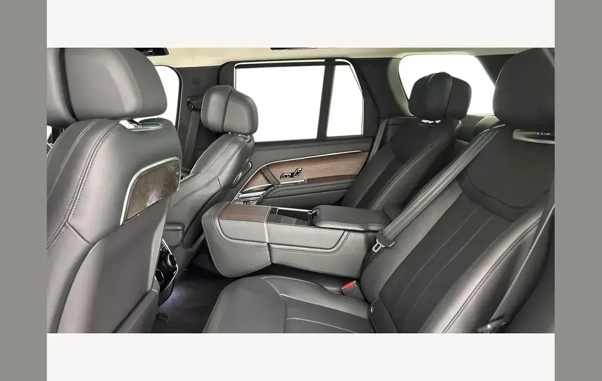 Used Land Rover Range Rover Autobiography 350 HP (257 kW) 2023 Grey SUV