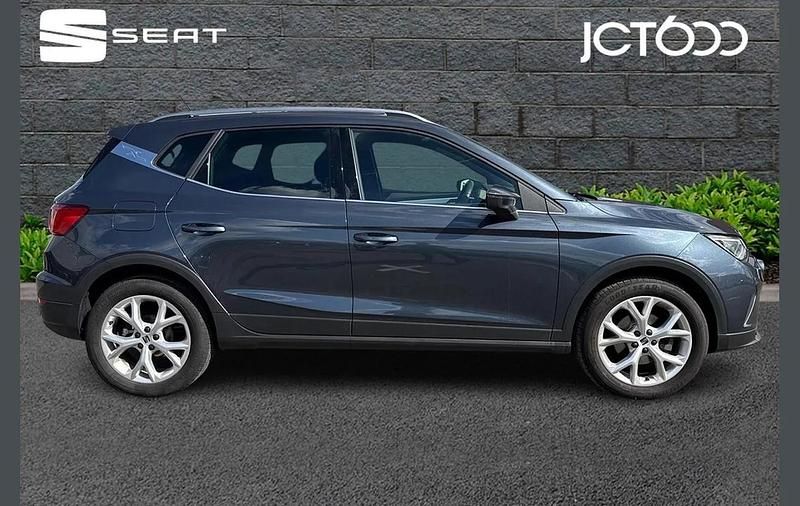 Used Seat Arona FR 150 HP (110 kW) 2024 Grey SUV