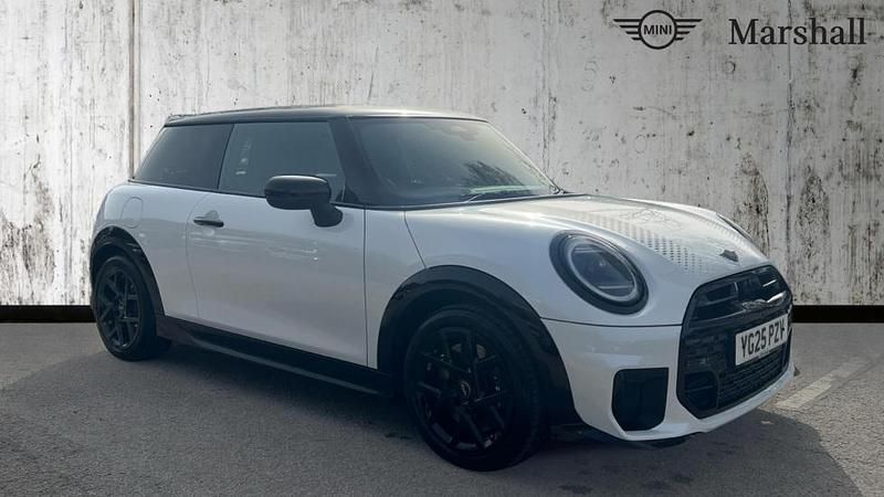 Used Mini Cooper Hatch 154 HP (113 kW) 2025 White Hatchback