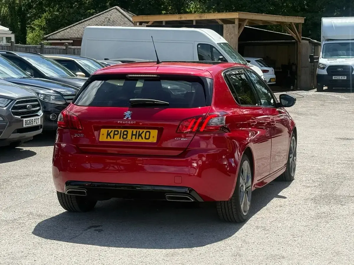 Used Peugeot 308 GT-line 2018 Red Hatchback