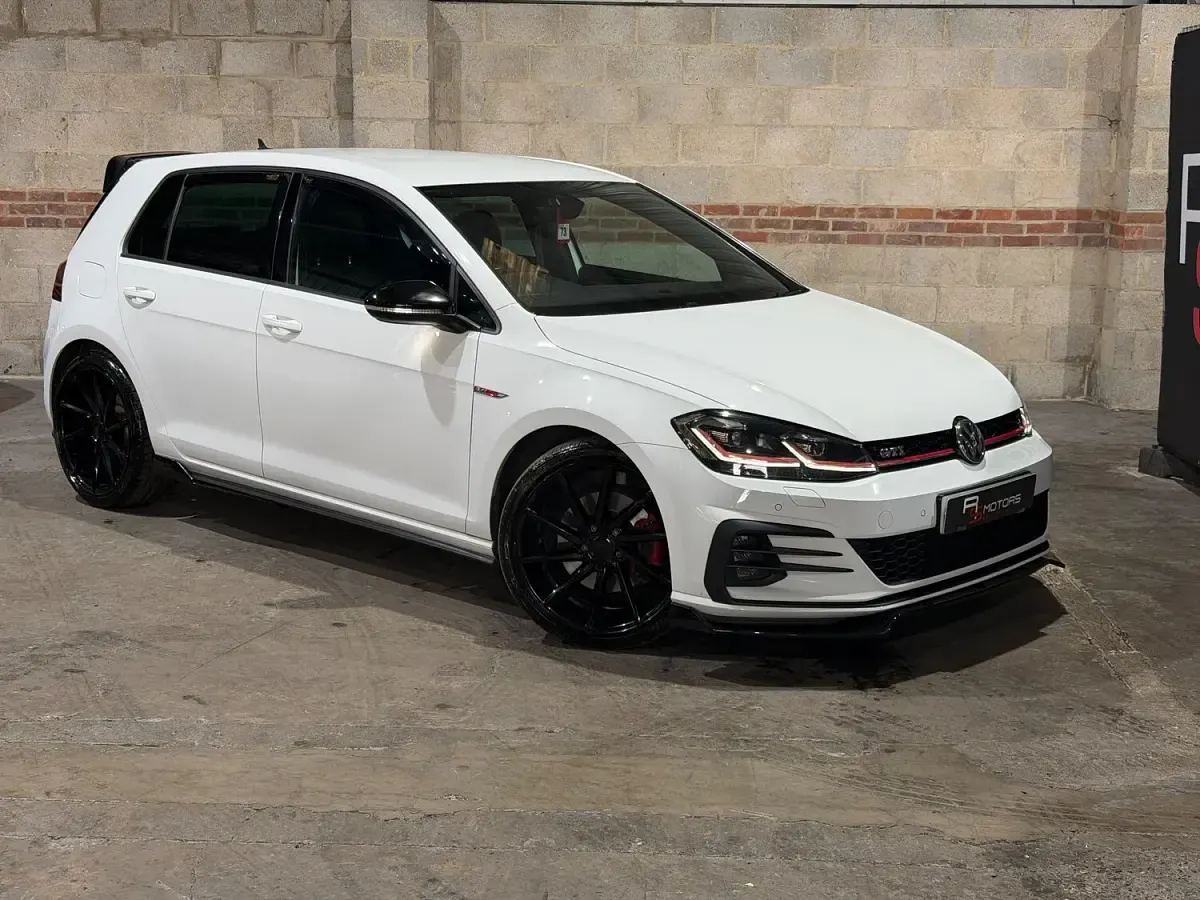 Used VW Golf VII GTI 230 HP (169 kW) 2018 White Hatchback