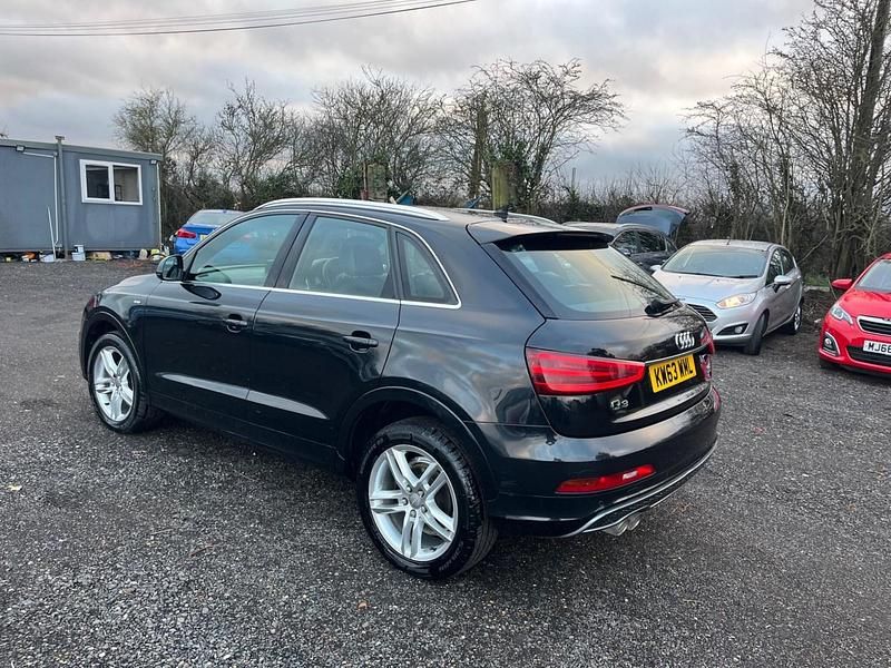Używany Audi Q3 S-Line 2014 Czarny SUV