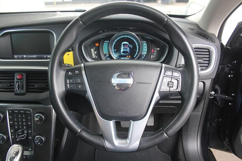 Used Volvo V40 2013 Black Hatchback