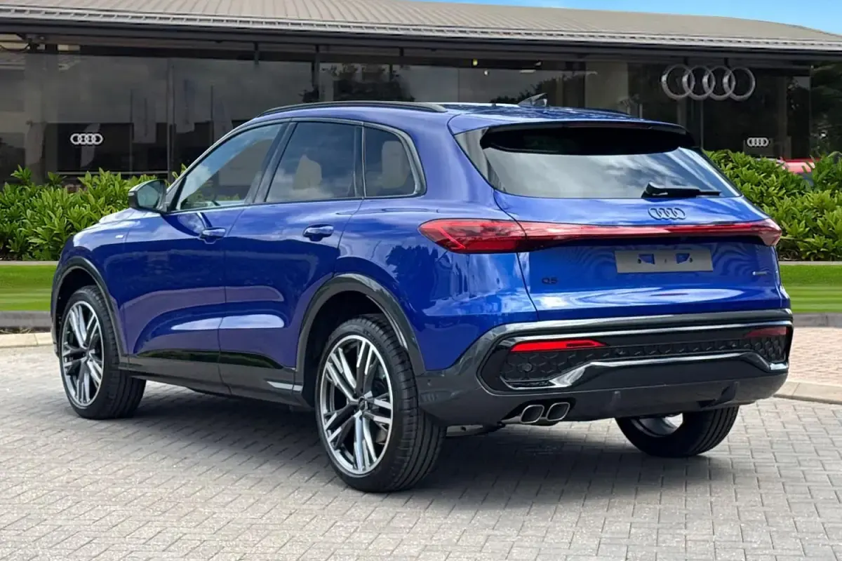 New Audi Q5 Sportback Black Edition 204 HP (150 kW) 2026 Blue SUV