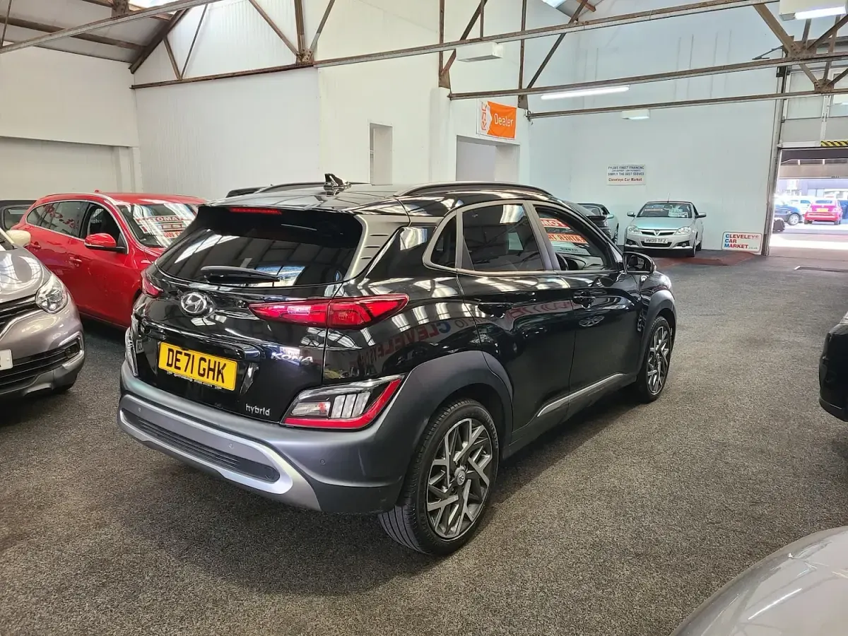 Usado Hyundai Kona Ultimate 141 CV (103 kW) 2021 Negro SUV